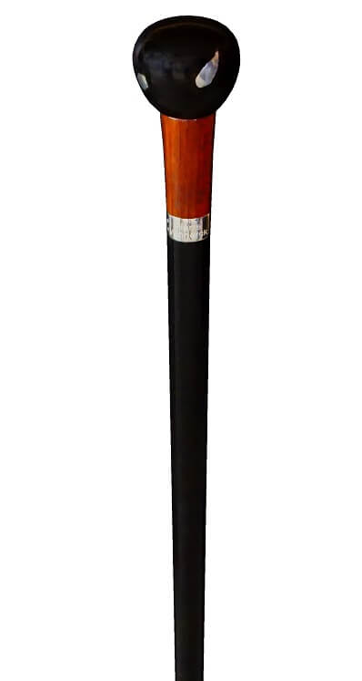 Creator of luxury walking canes, walking sticks by association of precious woods and precious metals. All our canes are made to measure.