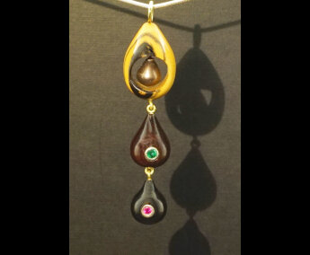 Pendant 7, wood pearl emerald ruby